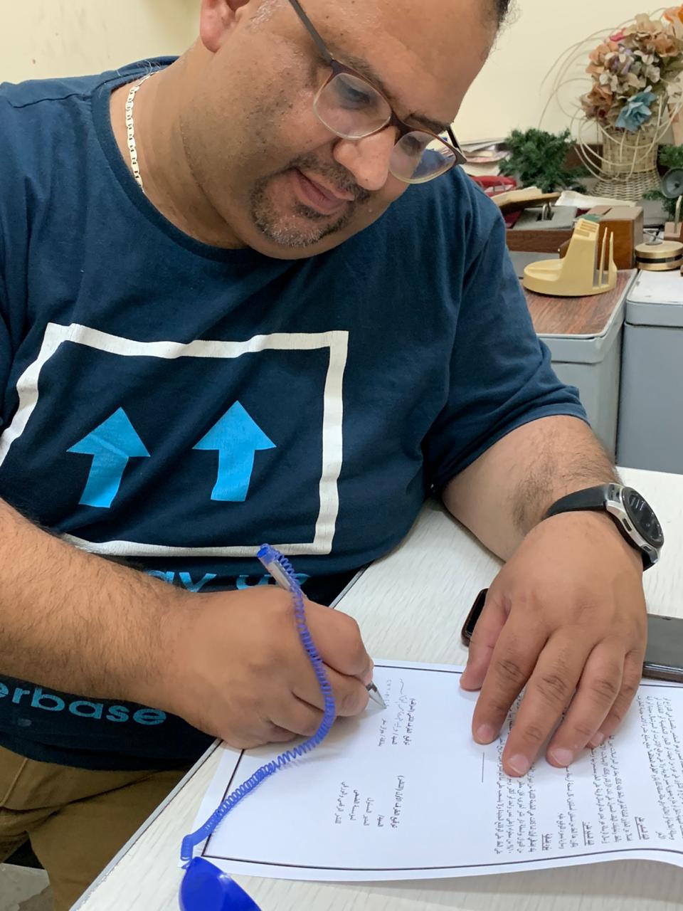 الدكتور وليد القماش ينضم لقائمة كتاب «الضحى» بديوان «أطياف الغسق»