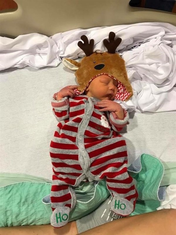 أغرب من الخيال.. سيدة تلد بعد علمها بخبر حملها بنصف ساعة فقط.. (صور) - 3