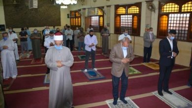 إقامة الشعائر والتجمعات في زمن الوباء.. دار الافتاء تحسم الجدل