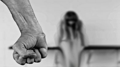 مشروع قانون في النواب يقضي بحبس الزوج من 3 لـ 5 سنوات إذا ضرب زوجته