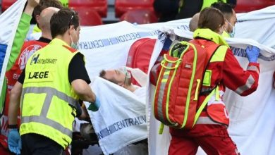 مظاهرة دعم لـ كريستيان إيركسن بعد سقوطه فى مباراة الدنمارك وفنلندا.. صور